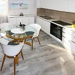 Casa Ariel, In Piazza A Colico, Apartment