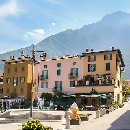 Casa Ariel, In Piazza A Colico, Apartamento Colico