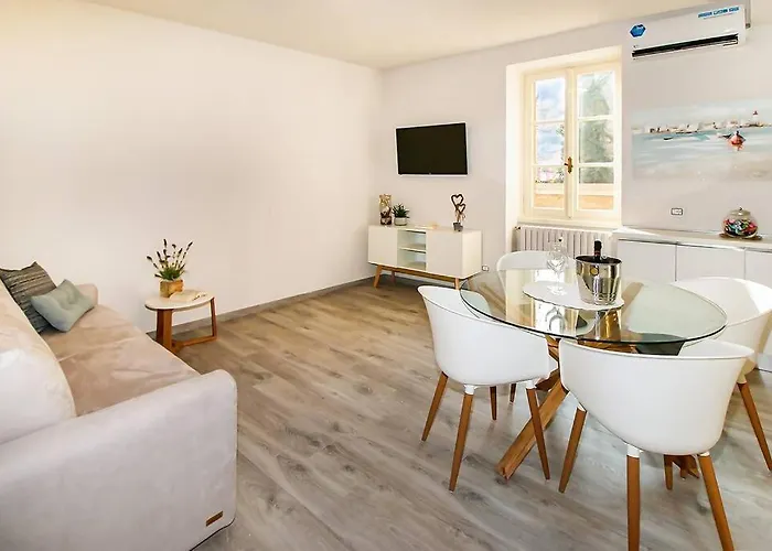 Apartamento Casa Ariel, In Piazza A Colico,